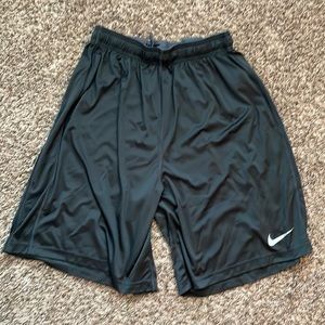 Mens XXL Nike dri-fit shorts